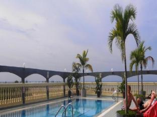 Grand Continental Hotel Kuala Terengganu Kuala Terengganu - Kenyir Pool