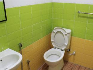 Bangi Lanai Hotel Kuala Lumpur - Bathroom